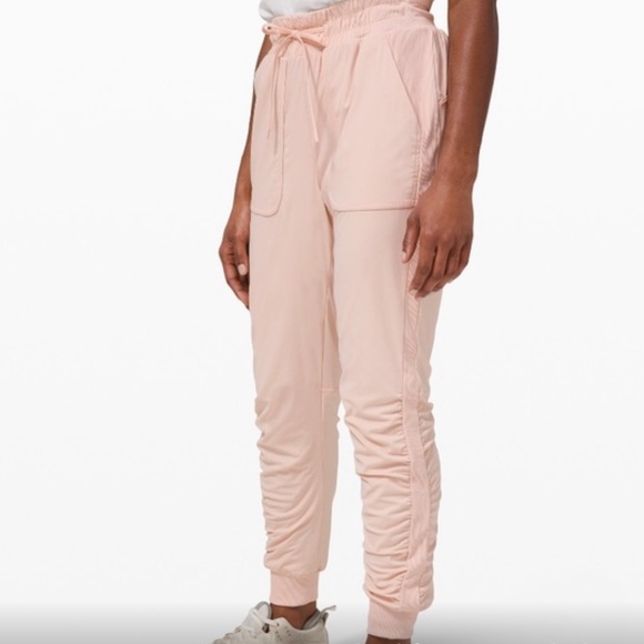 Beyond the Studio Lined Jogger - Picture 2 of 11